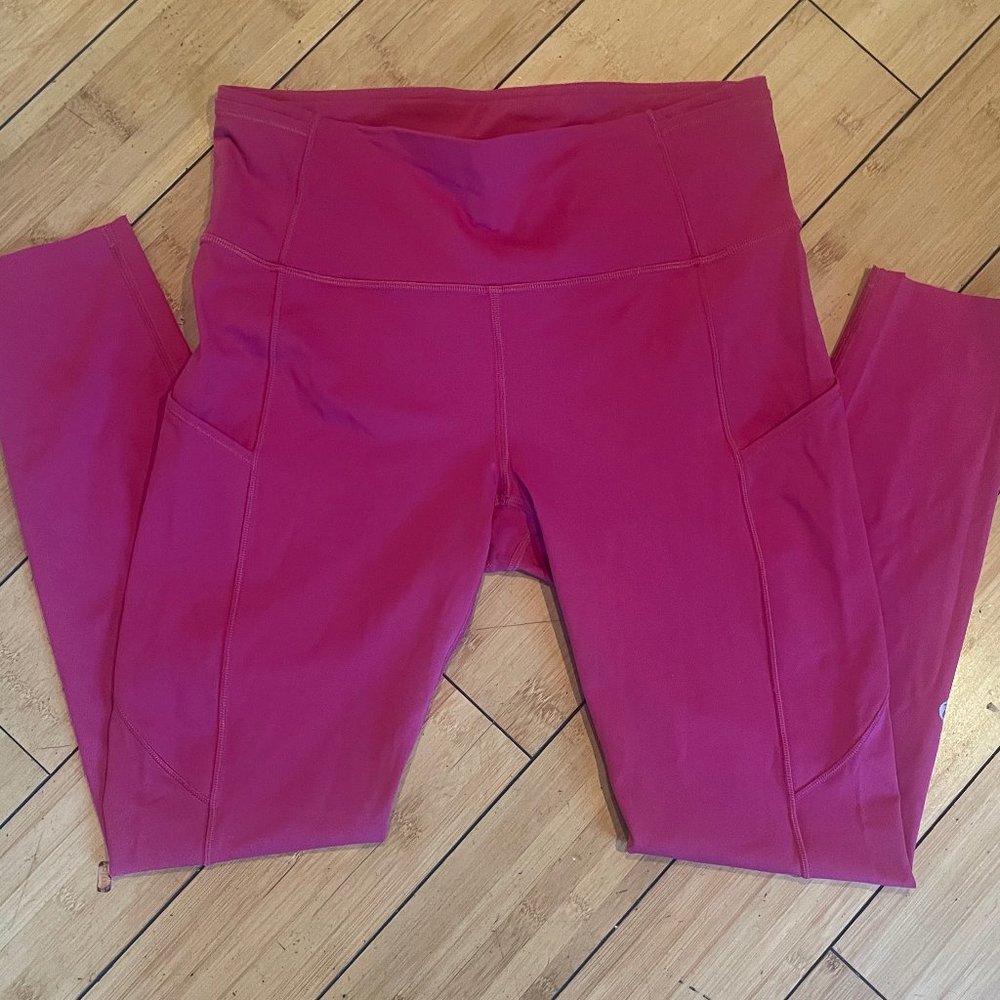 Lululemon Women's Pink Leggings Size 8 w/ Side Pockets 25" Inseam